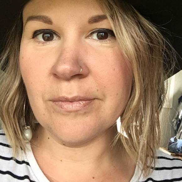 Meet your Posher, Jodi - Picture 1 of 1